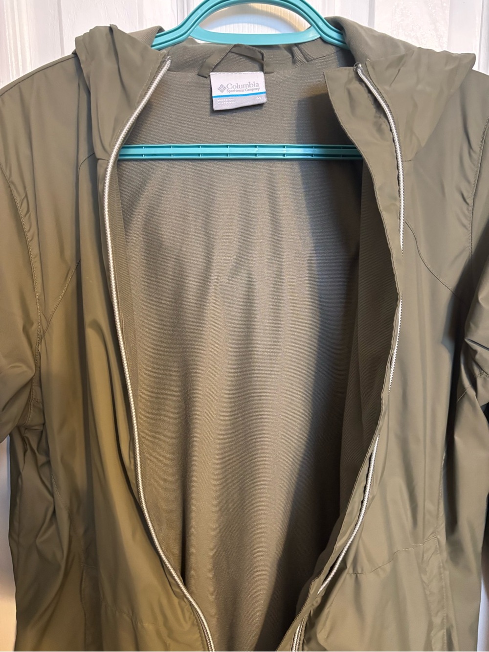 Columbia Sage Green women's Hooded Raincoat - Picture 4 of 5